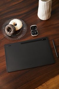 Work and Play Like Never Before_visual2