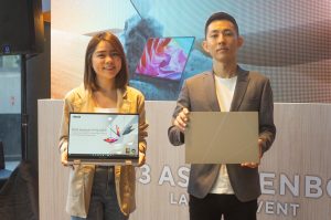 (L)_ Pik Kee, Country Product Manager, Notebook and (R) Lenny Lin, Business Development Manager. Both from ASUS Malaysia