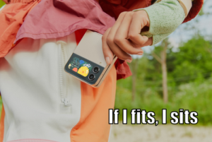 Galaxy Z Flip4 Pocketability