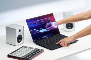 Zenbook Pro 14 OLED_UX6404_Scenario photo_051
