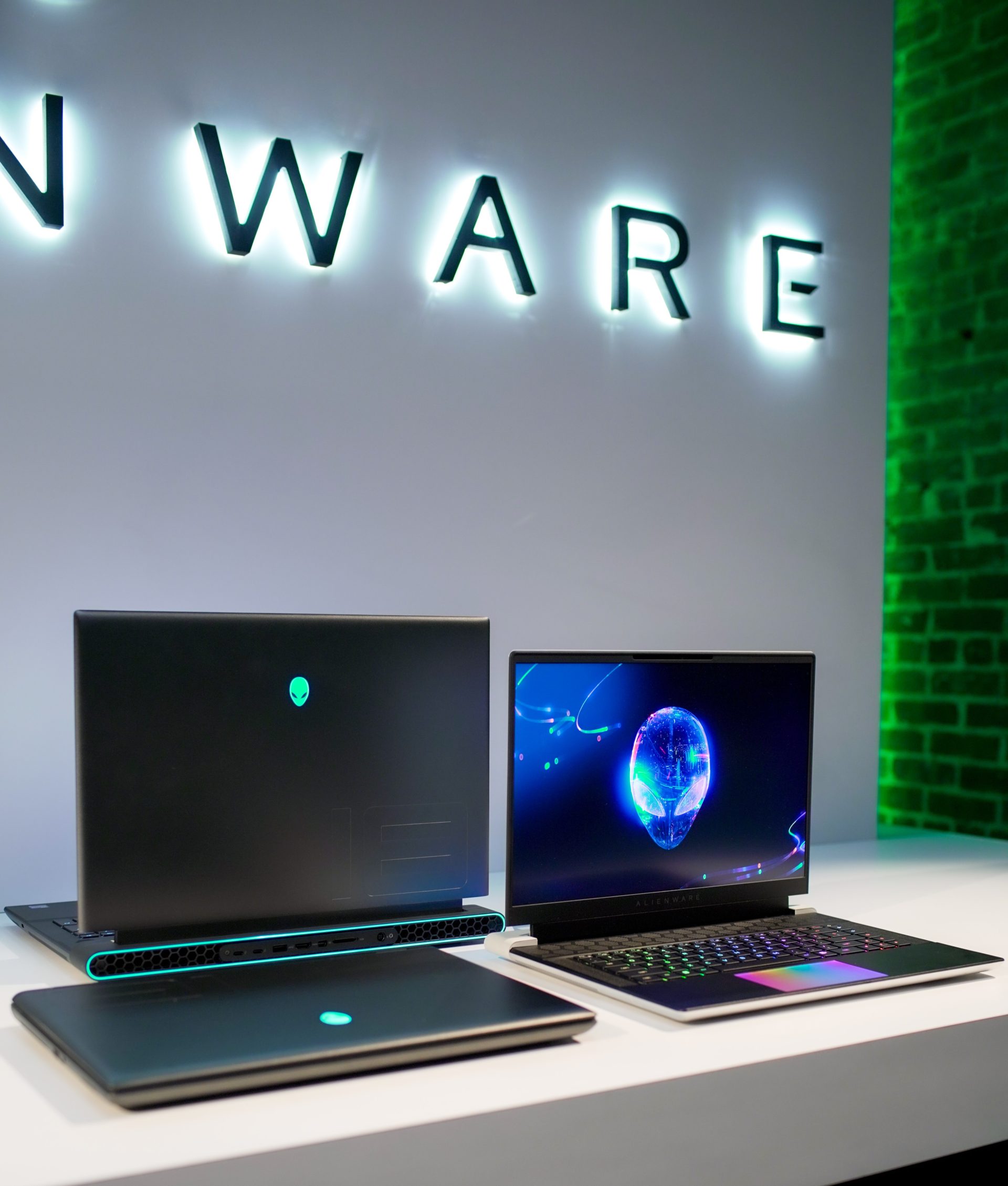 Alienware Unveils Next-Gen Gaming Lineup with Redesigned Notebooks, QD ...