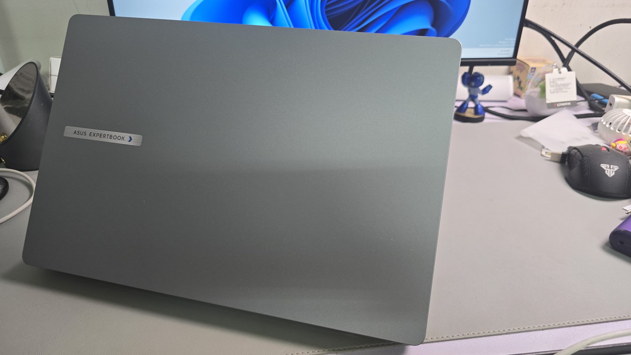 ASUS ExpertBook P1 (P1403) Review: Budget Power that is Smart with ...