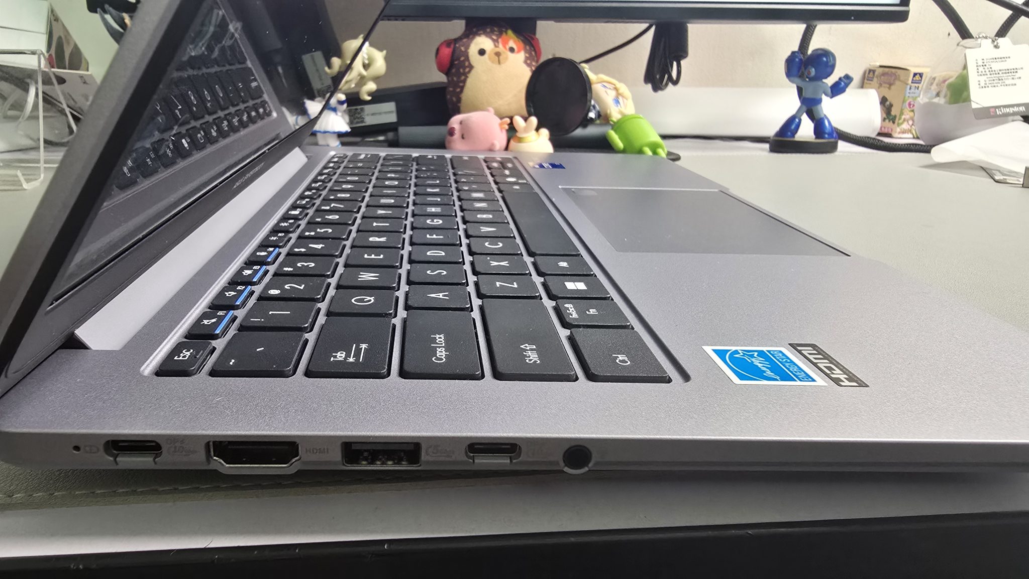 ASUS ExpertBook P1 (P1403) Review: Budget Power that is Smart with ...